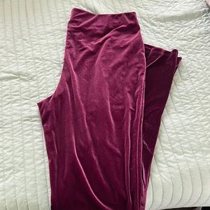 Elegant Velvet Women's Pants in Rich Burgundy